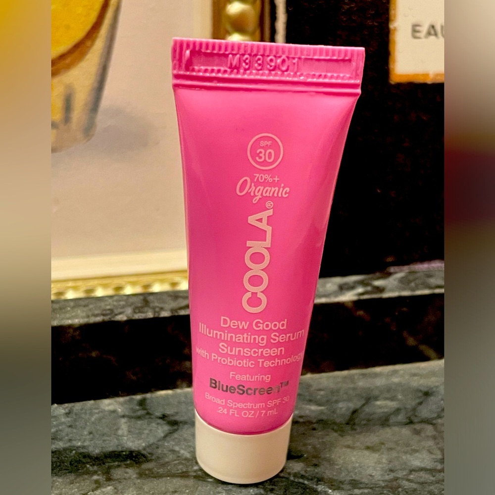 Dew Good Illuminating Serum Sunscreen with Probiotic Technology SPF 30